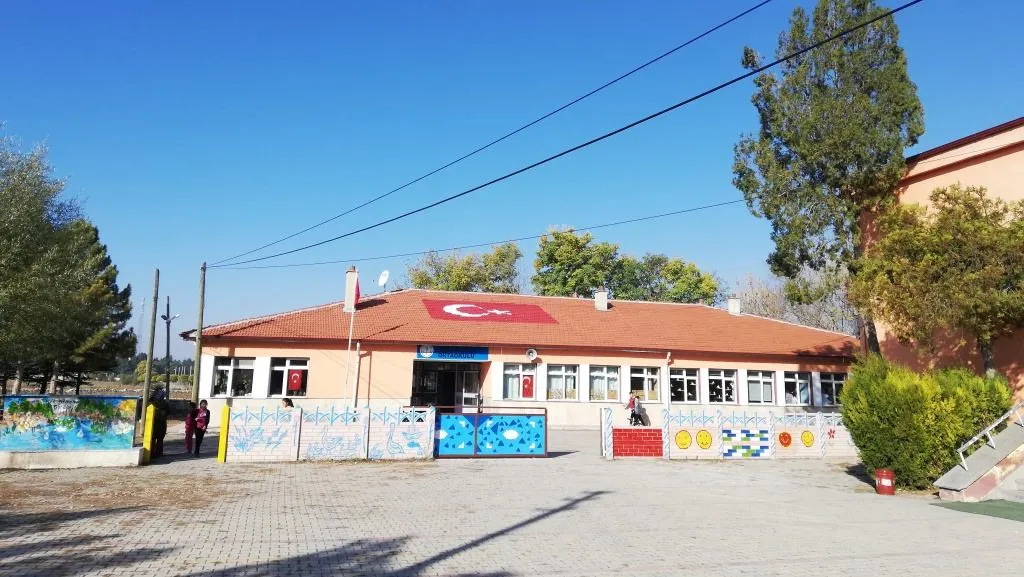 Karacaahmet Ortaokulu fotoğrafı