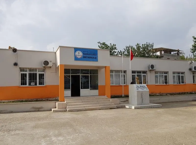 Parmakkurdu Ortaokulu fotoğrafı