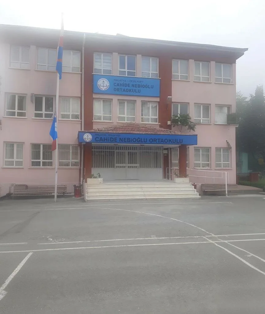 Cahide Nebioğlu Ortaokulu fotoğrafı