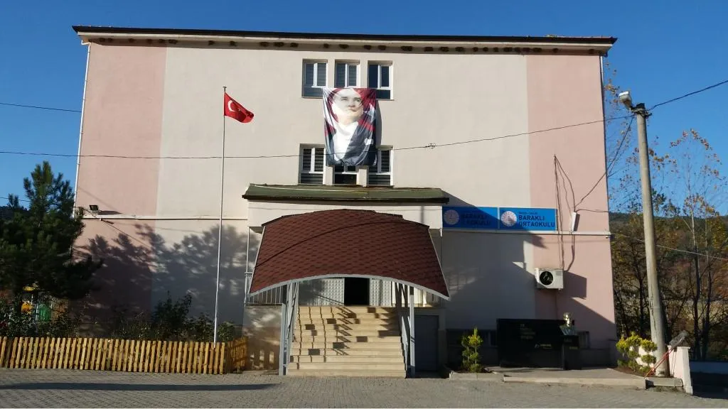 Barakli İlkokulu fotoğrafı