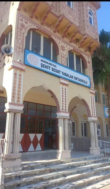 Şehit Sedat Yabalak Ortaokulu