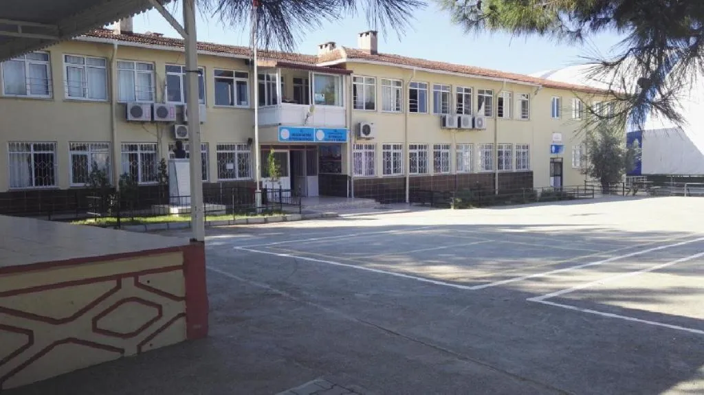 Beyrebucak Ortaokulu fotoğrafı