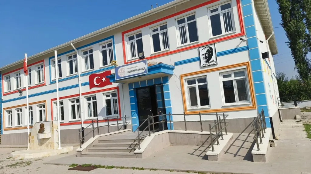 Atlıhisar Ortaokulu fotoğrafı