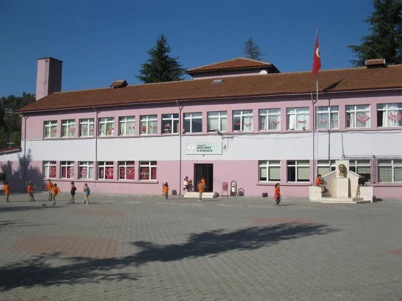Üzülmez İlkokulu fotoğrafı