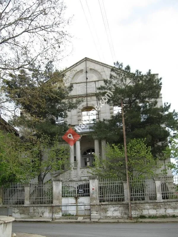 Vali Faik Üstün İlkokulu fotoğrafı