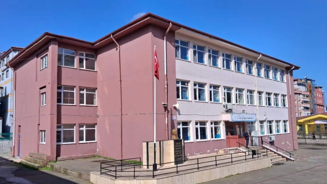 Kilimli Cumhuriyet Ortaokulu