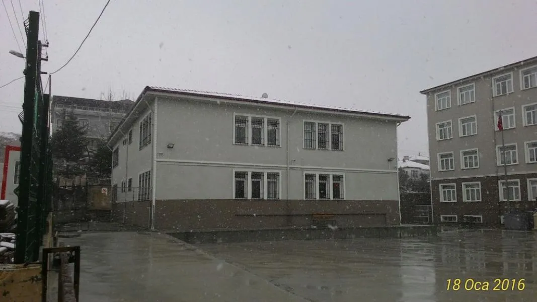 İsmetpaşa Mazlum Palabıyık Ortaokulu fotoğrafı