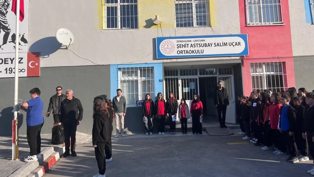 Şehit Astsubay Salim Uçar Ortaokulu fotoğrafı