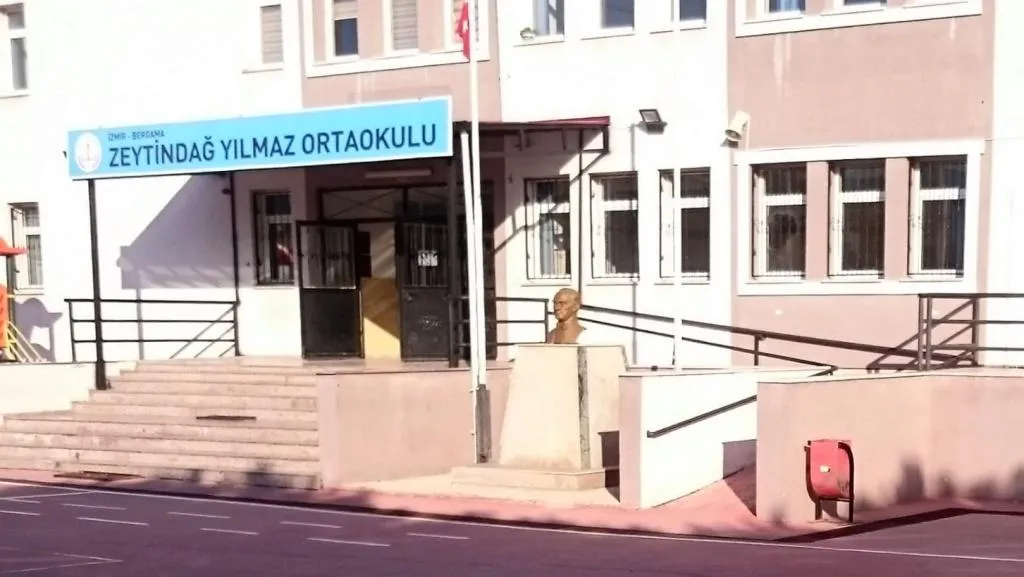 Zeytindağ Yılmaz Ortaokulu fotoğrafı