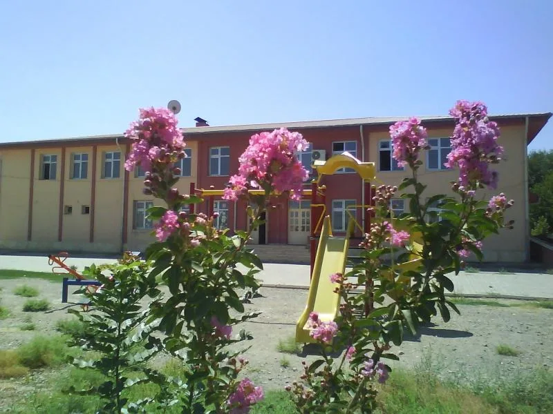 Tepe İlkokulu