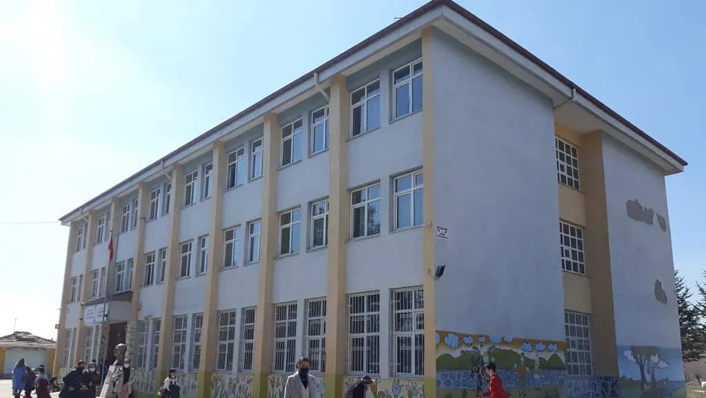 Güldarpı Ortaokulu