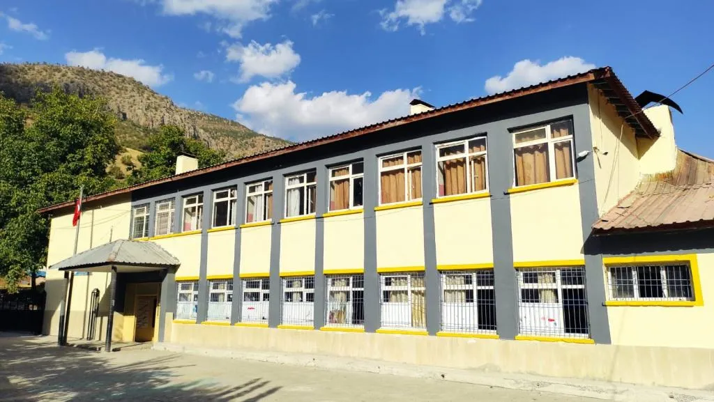 Yemişli Ortaokulu fotoğrafı