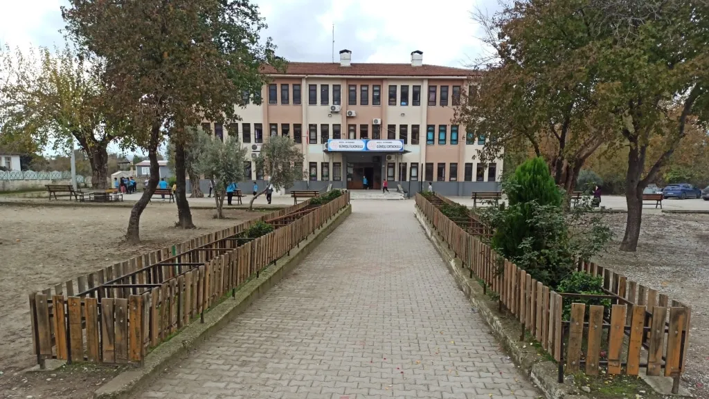 Güneşli Ortaokulu