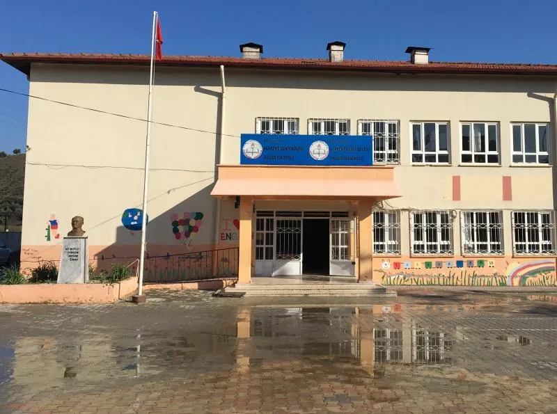 Alakent Şehit Bülent Bilger Ortaokulu fotoğrafı