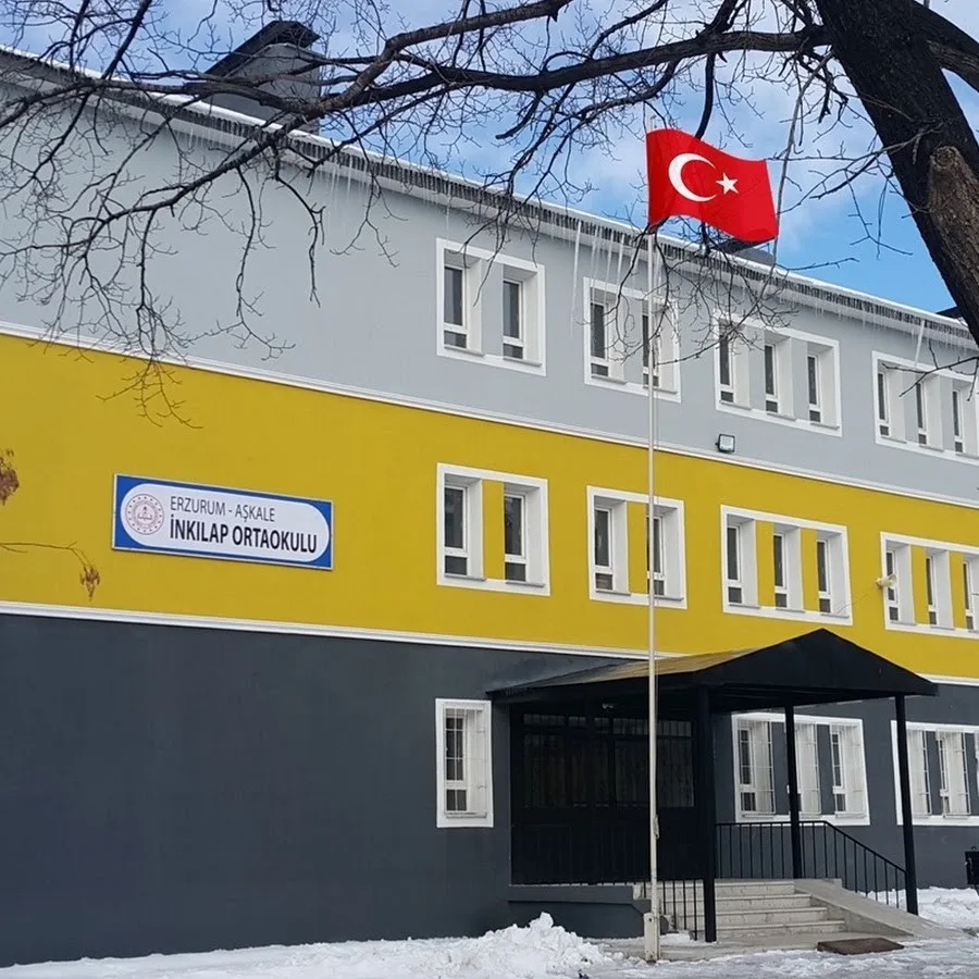 İnkılap Ortaokulu