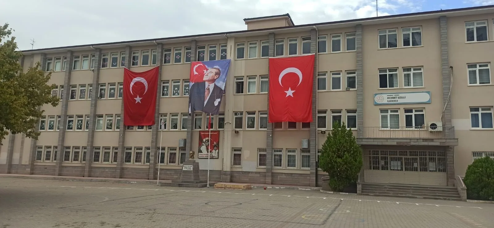 Mehmet Uzelli İlkokulu fotoğrafı