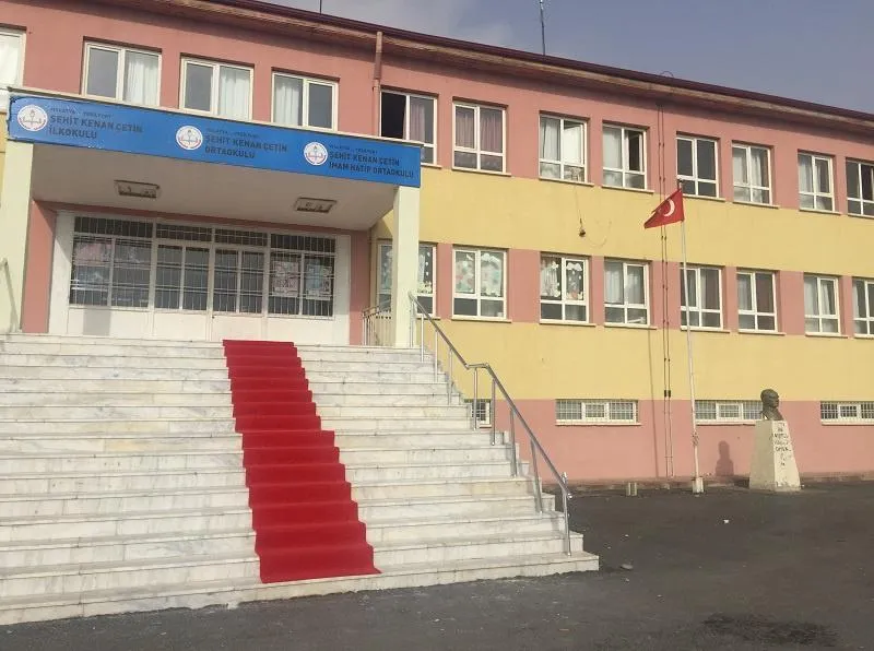 Şehit Kenan Çetin Ortaokulu