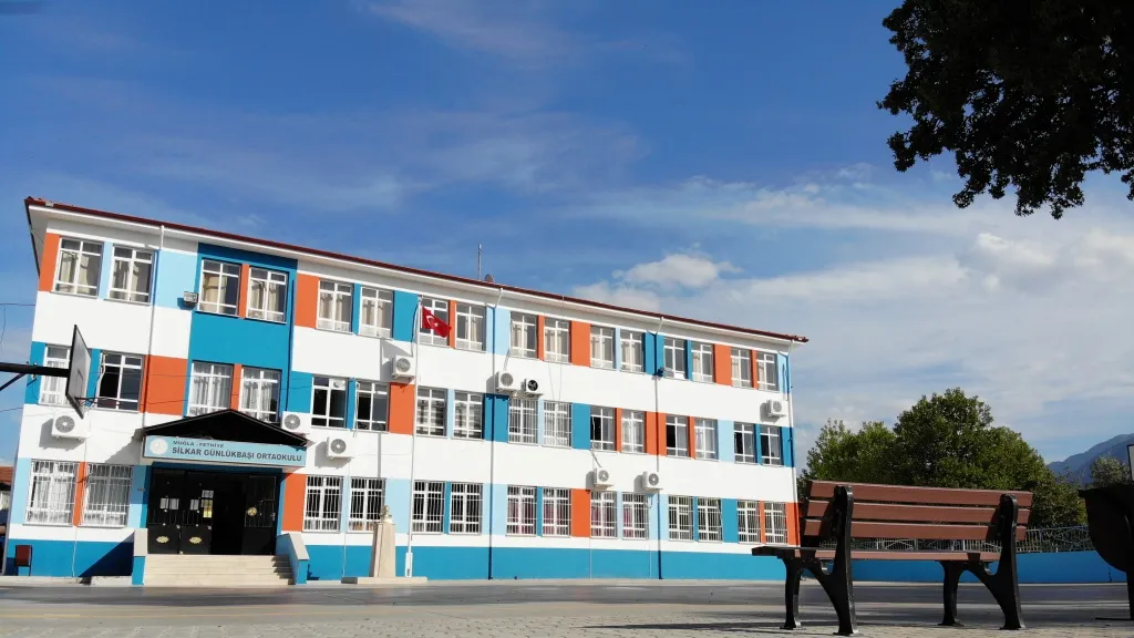 Silkar Günlükbaşı Ortaokulu