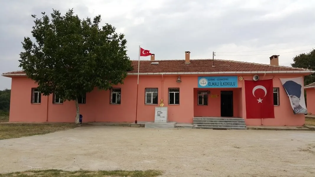 Elmalı İlkokulu fotoğrafı