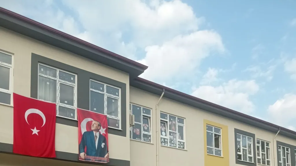 Karacaören Ümmü Yaman İlkokulu fotoğrafı