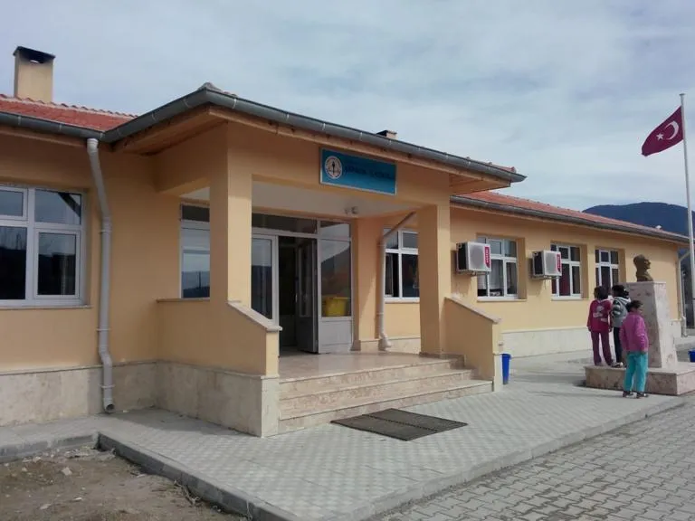 Nif İlkokulu