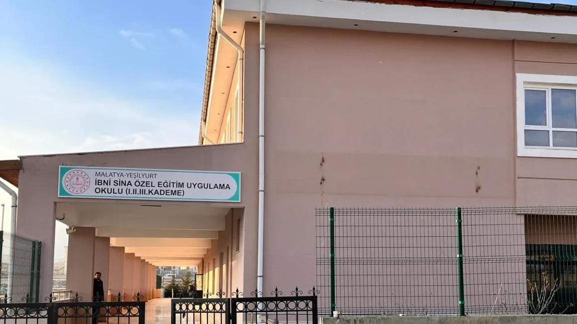 İbni Sina İlkokulu fotoğrafı