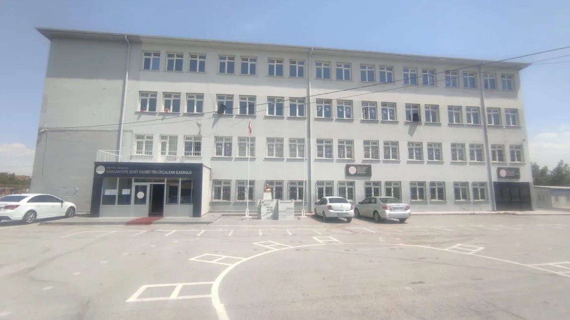 Sancaktepe Şehit Fahrettin Livçalkan Ortaokulu