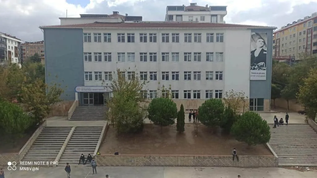 Hacı Fahri Zümbül Cumhuriyet Ortaokulu fotoğrafı