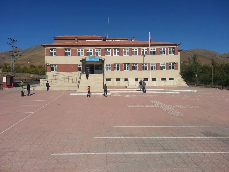 Metin Doğan Ortaokulu fotoğrafı