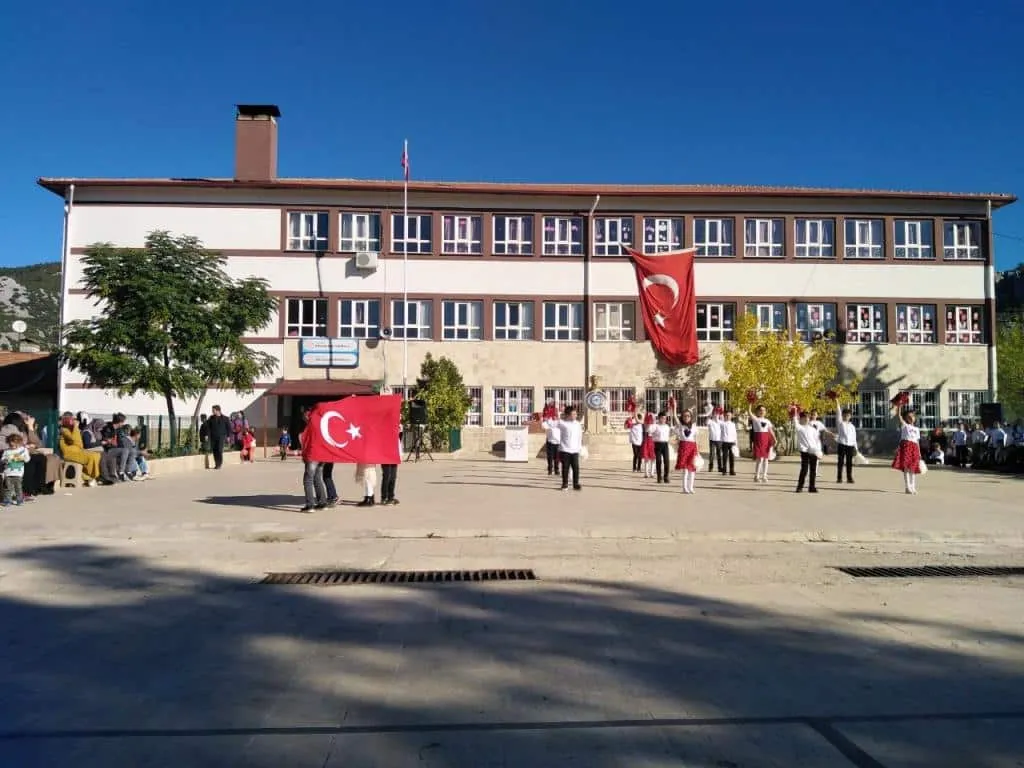 Kocaaliler İlkokulu fotoğrafı