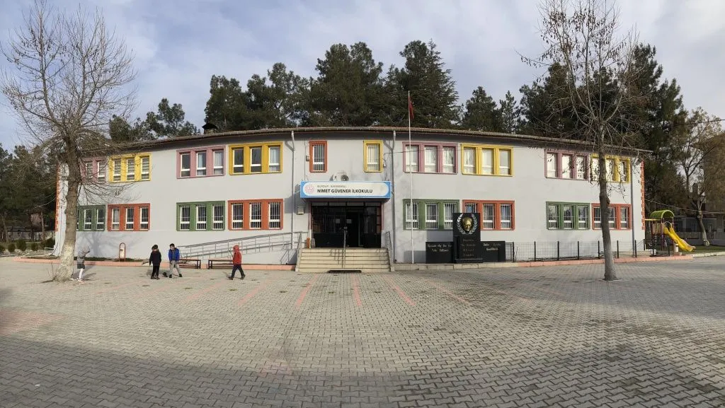 NİMET GÜVENER İLKOKULU fotoğrafı