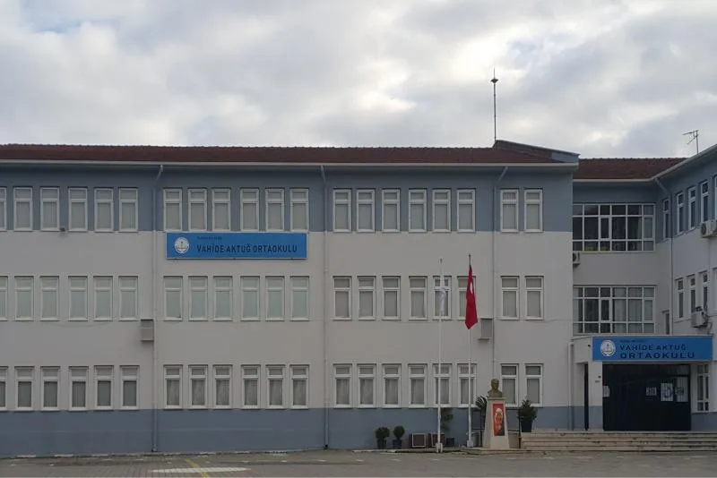 Vahide Aktuğ Ortaokulu fotoğrafı
