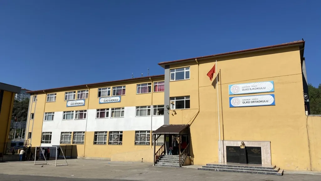 Ülkü Ortaokulu fotoğrafı