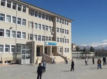 Topsöğüt Ortaokulu fotoğrafı