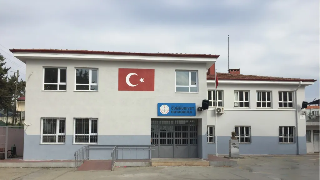 Cumhuriyet Ortaokulu