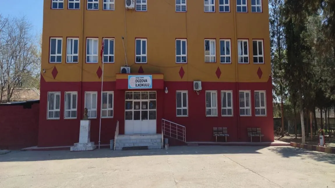 Düzova İlkokulu