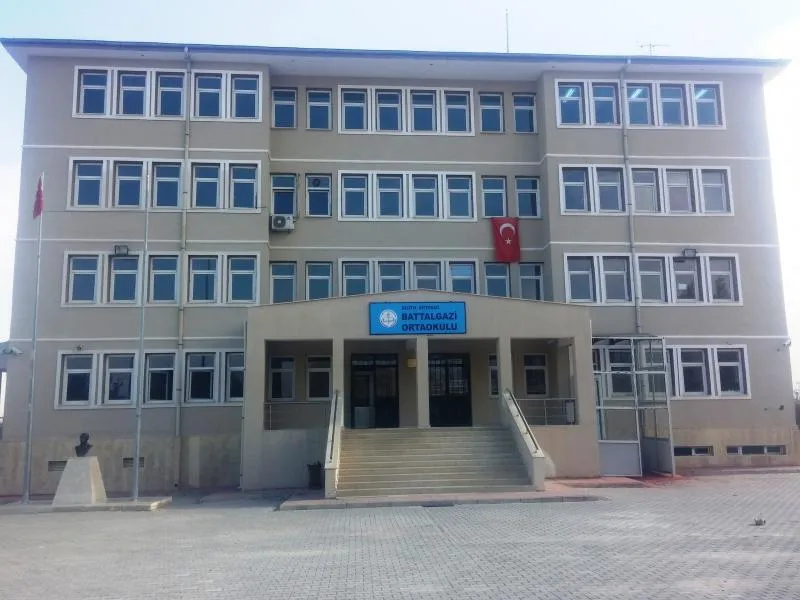 Battalgazi Şehit Er Mehmet Sucu Ortaokulu fotoğrafı