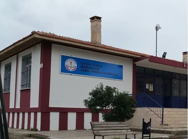 Bağarası Cemil Midilli Ortaokulu fotoğrafı