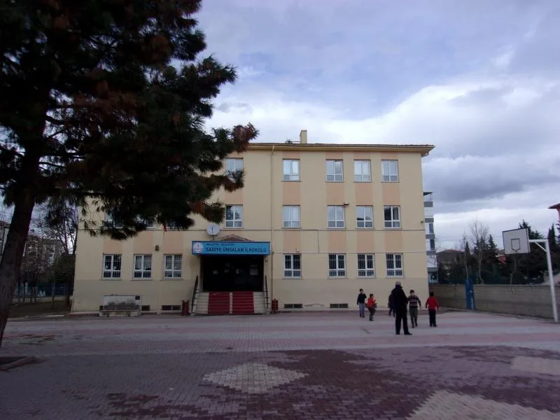 Sadiye Ünsalan Ortaokulu fotoğrafı