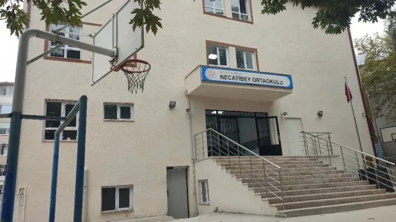 Necatibey Ortaokulu fotoğrafı