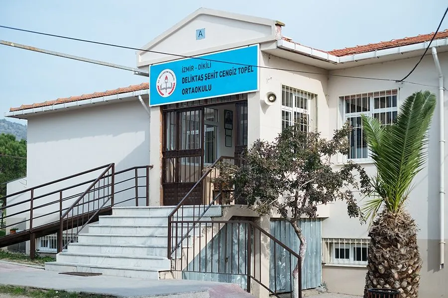 Deliktaş Şehit Cengiz Topel Ortaokulu