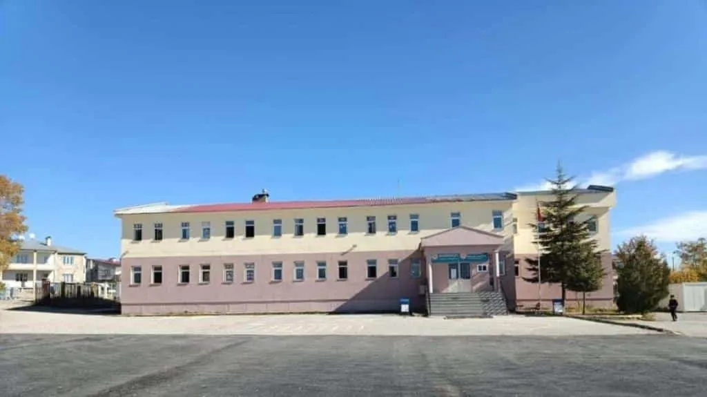 Bardakçı İlkokulu
