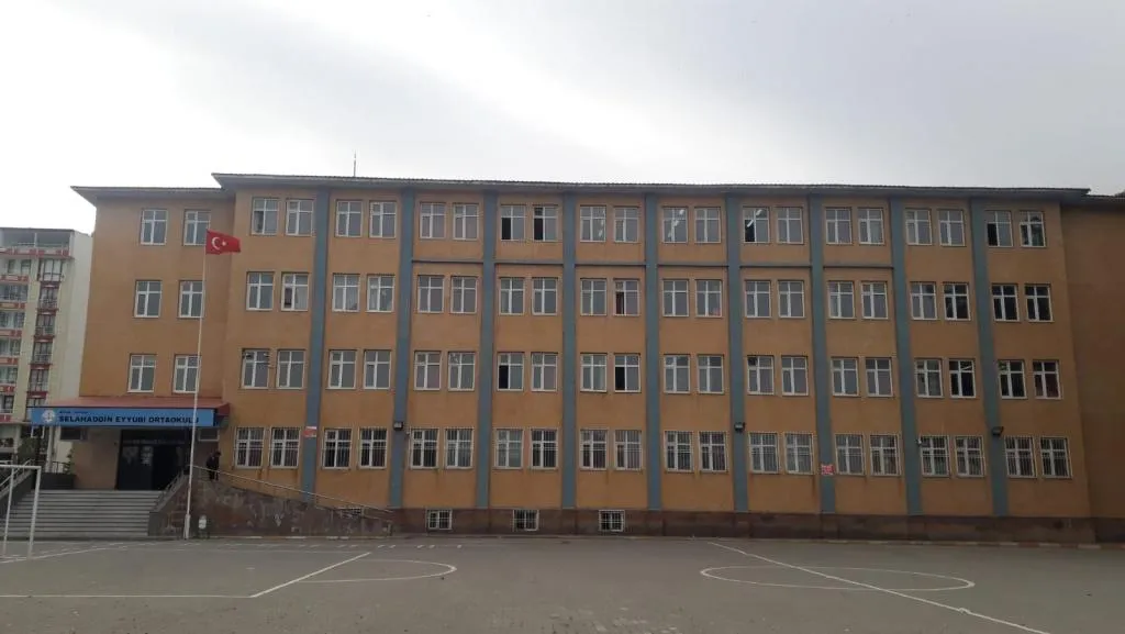 Selahaddin Eyyubi Ortaokulu fotoğrafı