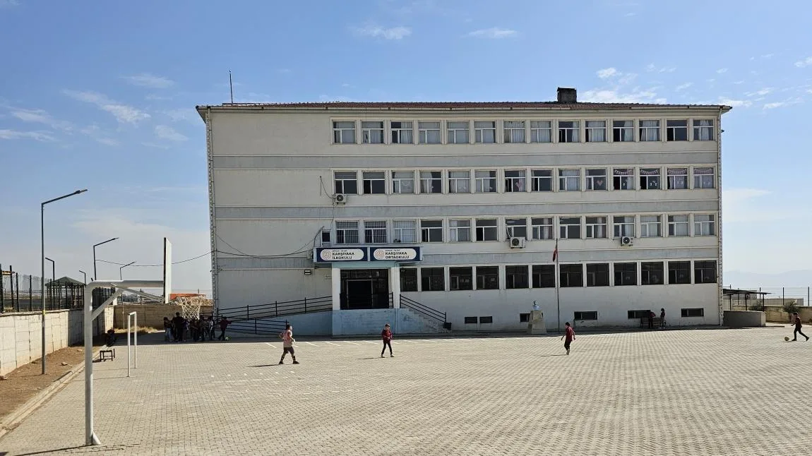 KARŞIYAKA ORTAOKULU fotoğrafı