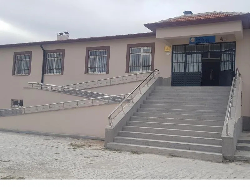 Çavdarlı Şehit Erdal Ünlü Ortaokulu fotoğrafı