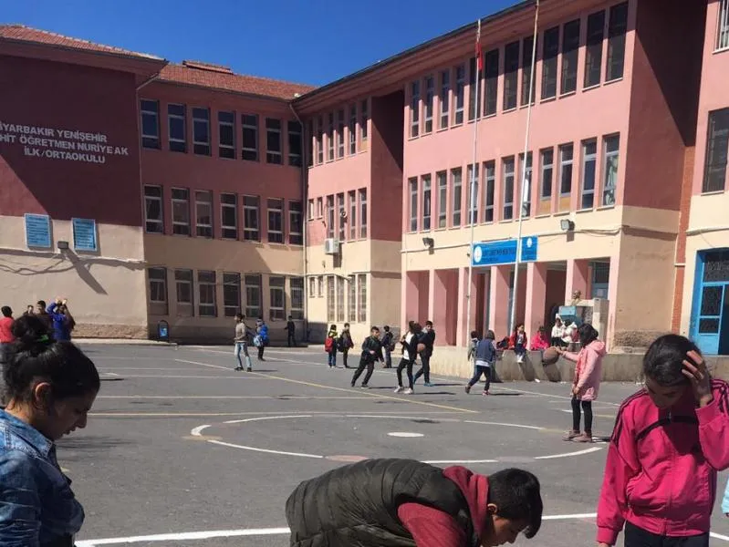 Şehit Öğretmen Nuriye Ak Ortaokulu