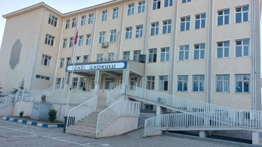 Gazi İlkokulu fotoğrafı