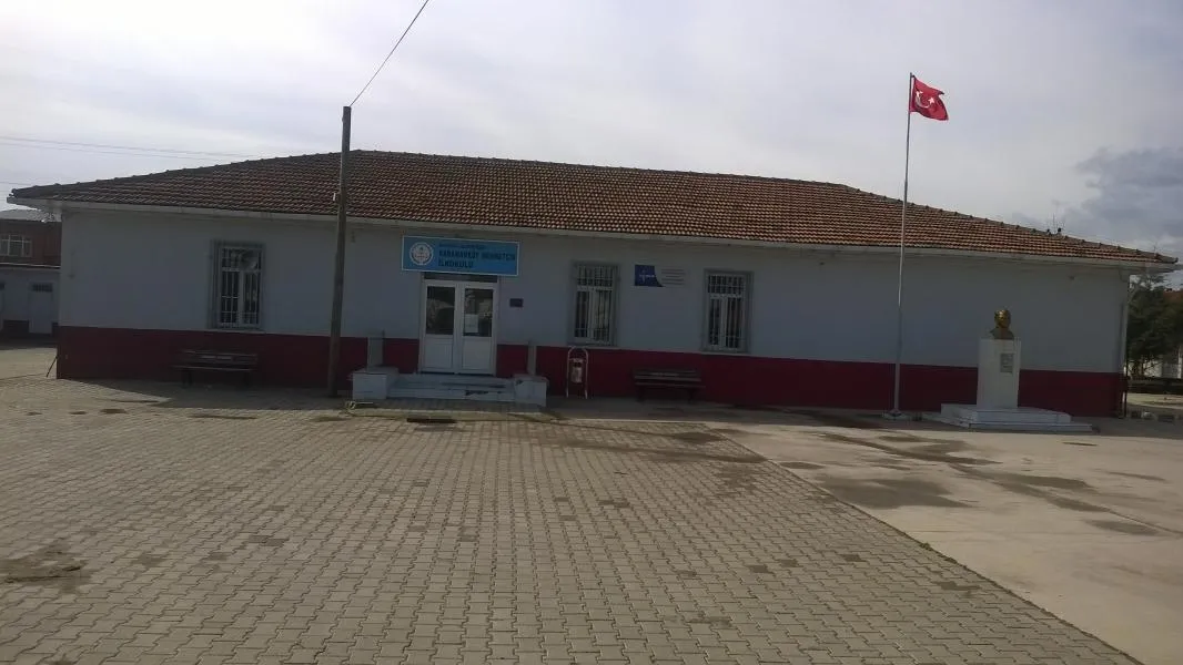 Karamanköy Mehmetcik İlkokulu fotoğrafı