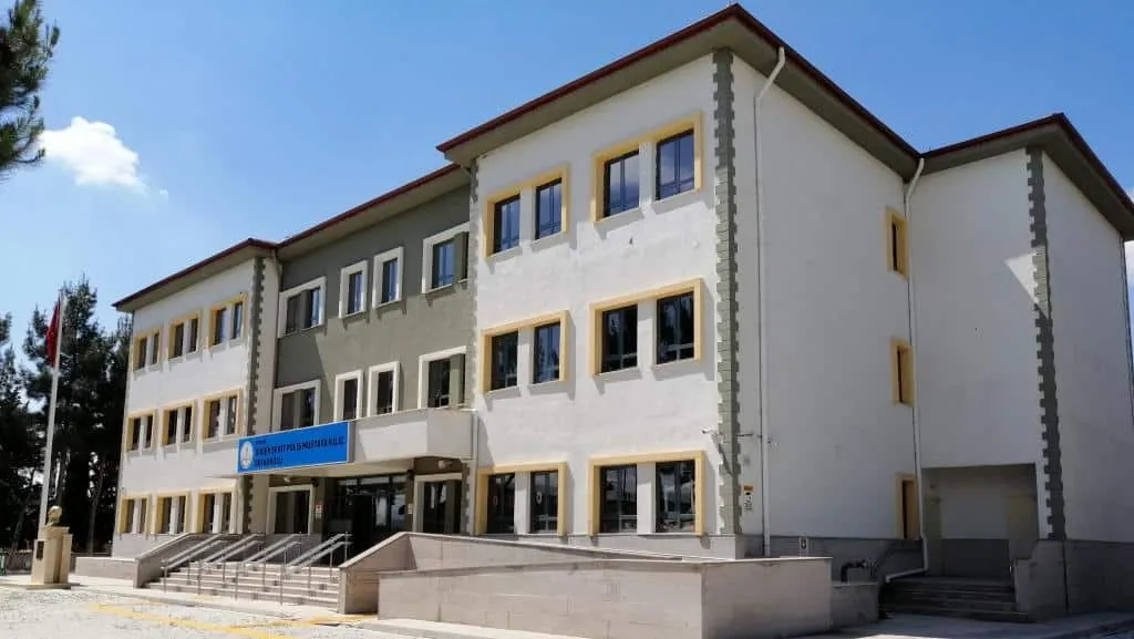 Düğer Şehit Polis Mustafa Kılıç Ortaokulu fotoğrafı