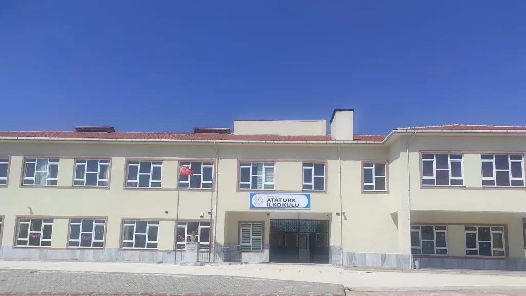 Atatürk İlkokulu fotoğrafı